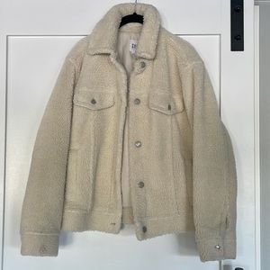 Gap women’s small  faux sheepskin Teddy  jacket in ivory